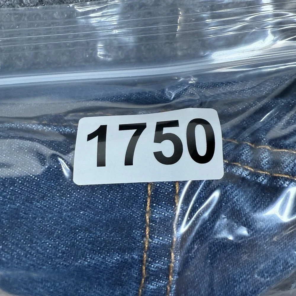 Levis 501 Jeans Mens 38x32 Blue Denim Straight Button Fly Medium Wash‎